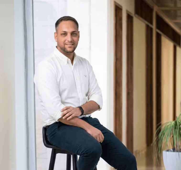 Dolev Best, MT Application Engineer